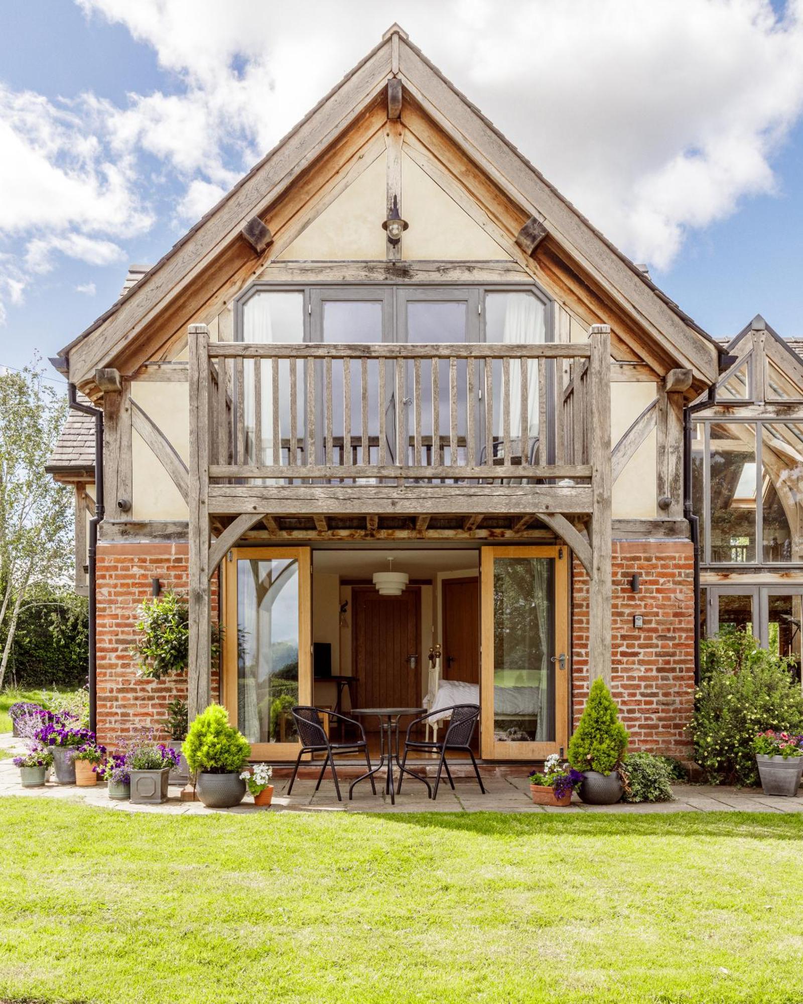 Oak Mead Villa Рексъм Стая снимка
